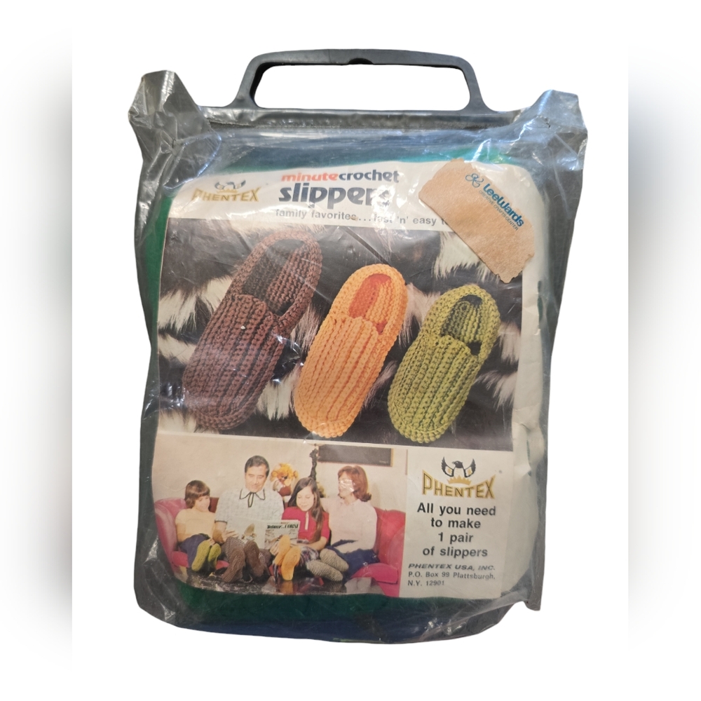 Phentex Minute Crochet Slippers kit